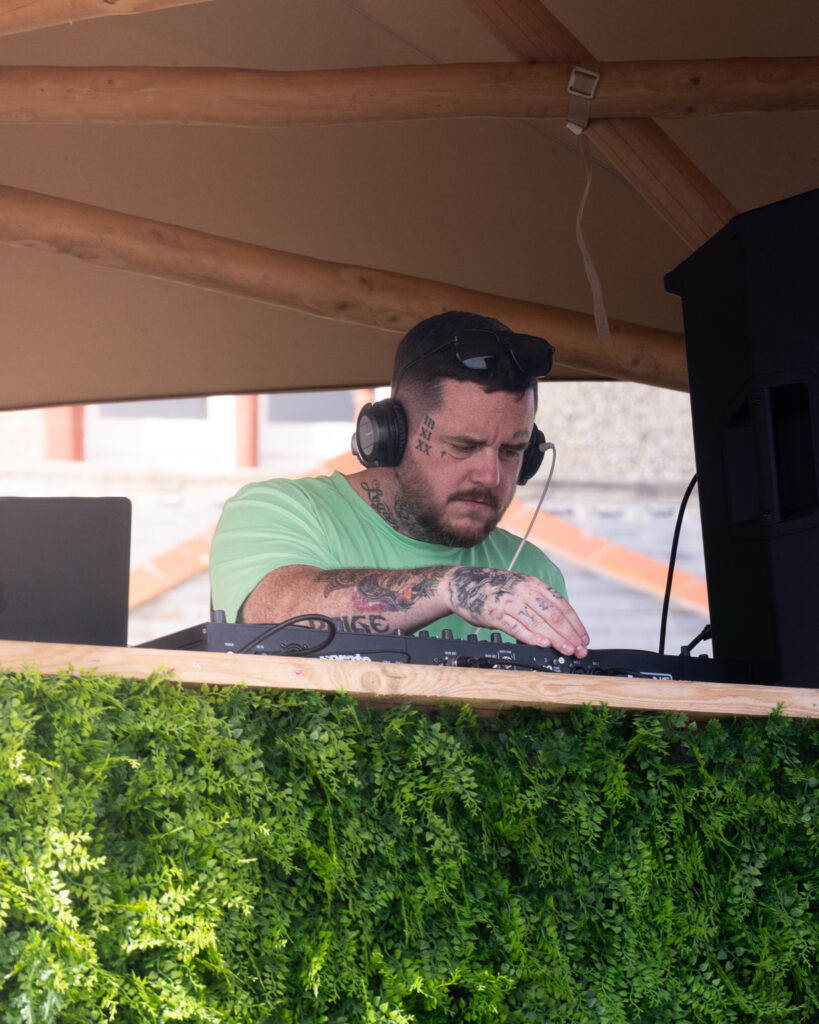 Garden Party: Headland Hotel