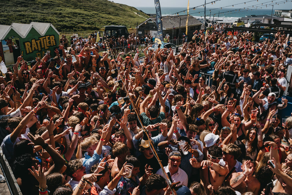 WAX Beach Club - Free Daytime Parties