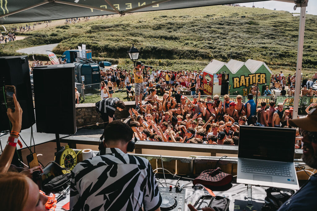 WAX Beach Club - Free Daytime Parties