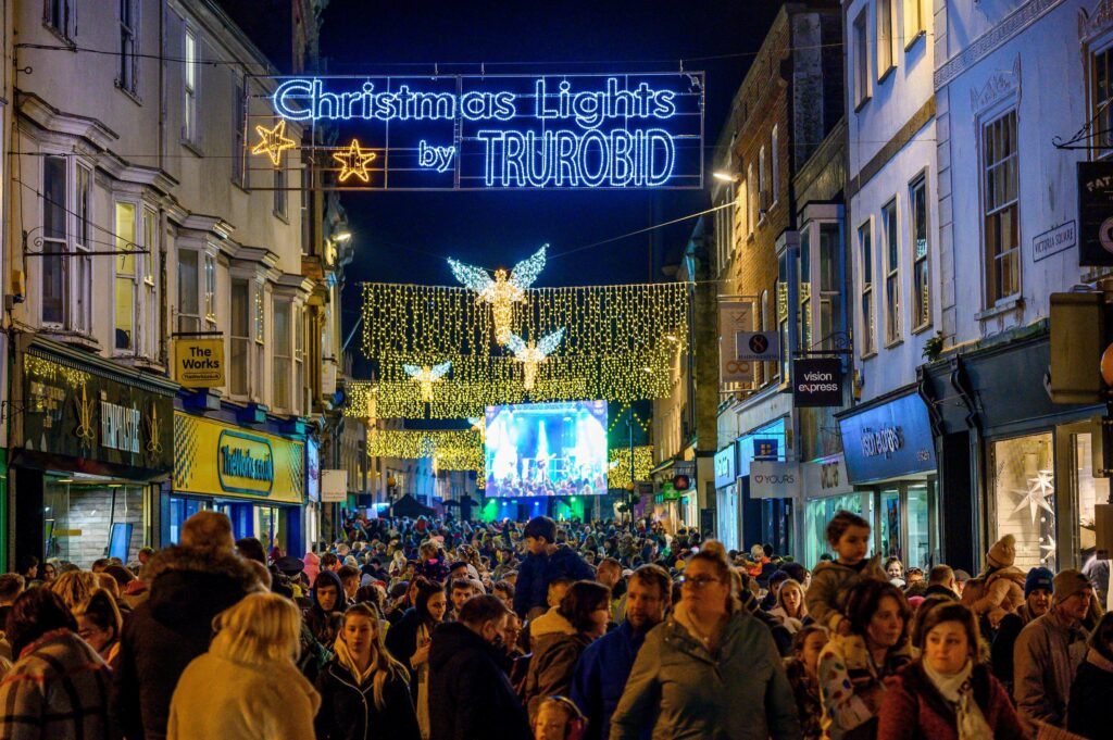 Festive Friday includes Lights Switch-on